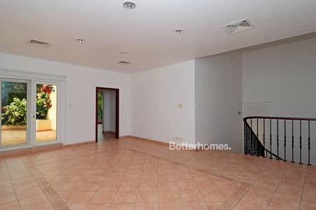 Exclusive|Close to Pool|Owner Occupied| Exclusive|Close to Pool|Owner Occupied|