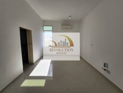 Studio for Rent in Shakhbout City, Abu Dhabi - ٢٠٢٣٠٤٠٣_١٥٤٩٣٠. jpg