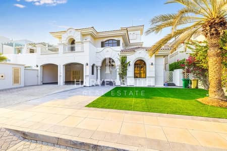 5 Bedroom Villa for Rent in Palm Jumeirah, Dubai - Fully Furnished | Luxurious Home | Available Now