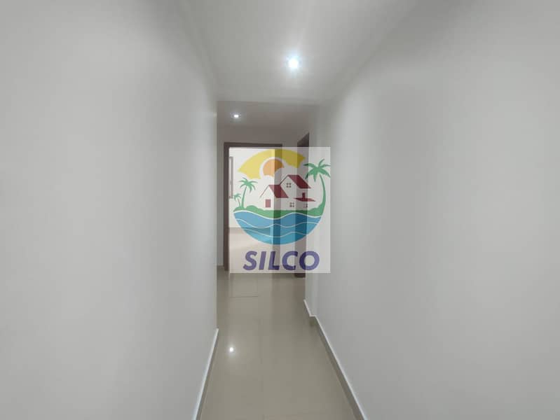 Spacious 3BHK Flat with Split AC and Balcony Spacious 3BHK Flat with Split AC and Balcony