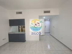 شقة في شارع حمدان 38000 درهم - 7531016
