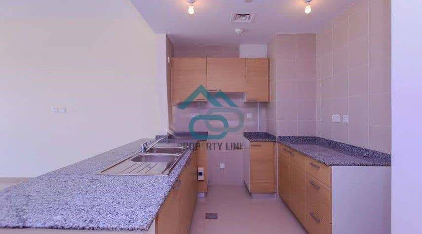 10 Kitchen-1-bedroom-apartment-for-rent-in-al-reem-island-abu-dhabi-2025111. jpg