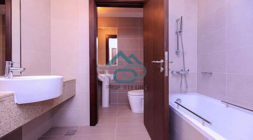 11 Bathroom-1-bedroom-apartment-for-rent-in-al-reem-island-abu-dhabi-2117751. jpg
