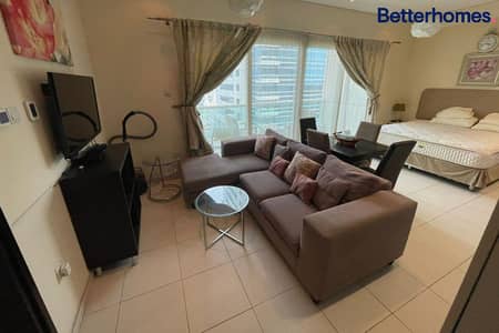 Studio for Rent in Dubai Marina, Dubai - Furnished | Middle Floor | Marina view