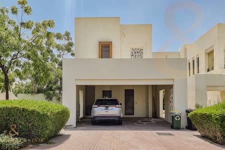 3 Bedroom Villa for Rent in Reem, Dubai - Upgraded | with Study | End unit | Spacious Living