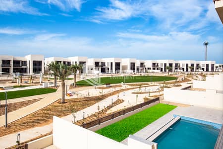 فیلا 7 غرف نوم للايجار في جزيرة السعديات، أبوظبي - abu-dhabi-saadiyat-island-hidd-al-saadiyat-beach-mansion-type-3C-balcony-pool-view (2) (2). JPG