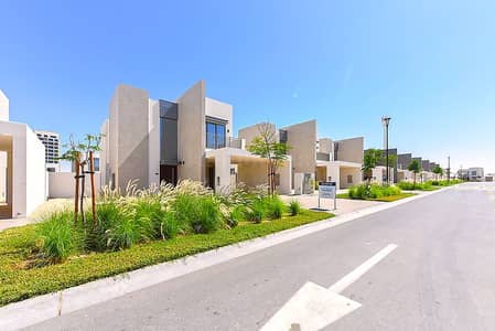 3 Bedroom Villa for Sale in Dubai South, Dubai - Large Plot | Back To Back | Motivated Seller