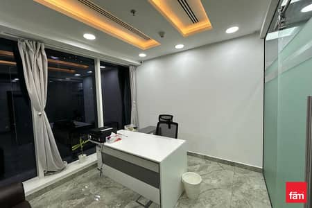 Office for Rent in Business Bay, Dubai - Upgraded | Furnished | Partitioned | Burlington