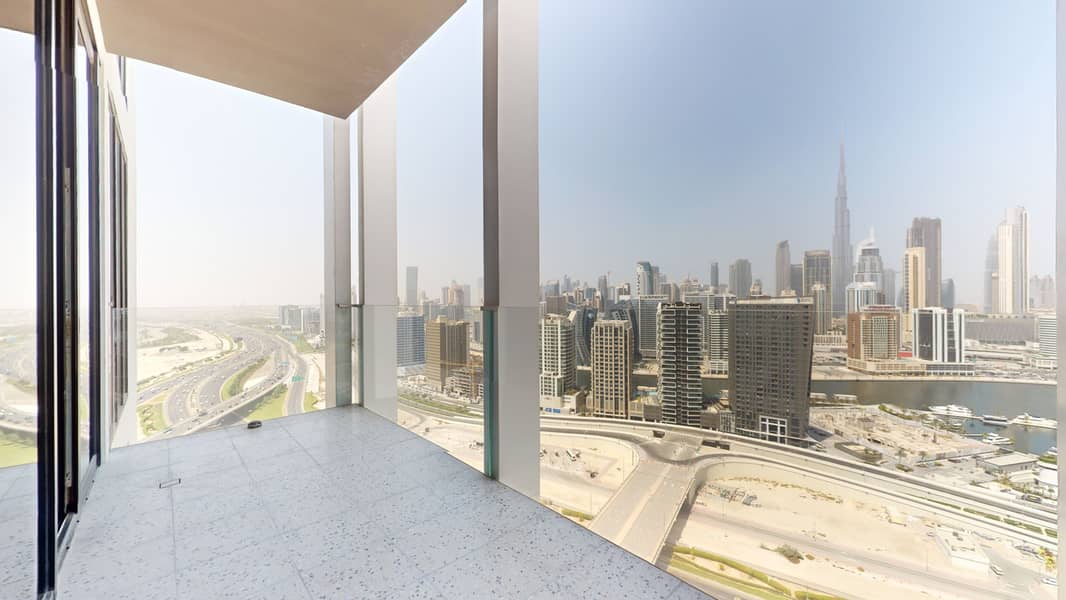 2 UPSIDE-Living-The-Modern-Burj-Khalifa-Views-09122023_152014. jpg