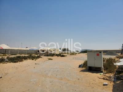 Plot for Sale in Al Sajaa, Sharjah - Industrial land | Access?to two roads | Big plot