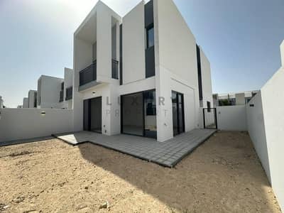 4 Bedroom Villa for Rent in Dubailand, Dubai - Brand New | Available June 1st | Modern Villa