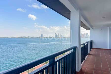 1 Bedroom Apartment for Sale in Palm Jumeirah, Dubai - Full Sea View Apartment| Luxurious 1 BHK