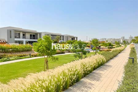 5 Bedroom Villa for Sale in Dubai Hills Estate, Dubai - Renovation Opportunity | Vacant Now | E5
