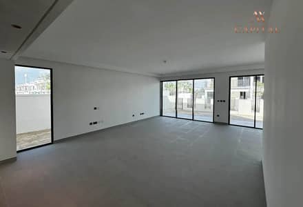 4 Bedroom Villa for Sale in Tilal Al Ghaf, Dubai - Gorgeous Villa | Facing Park | Ready in December