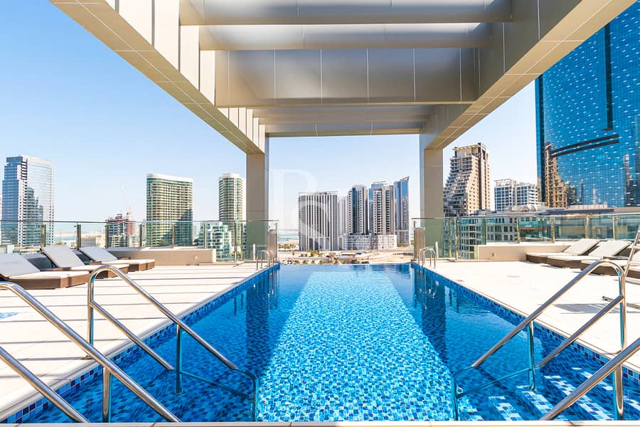 8 boardwalk-residence-al-reem-island-city=of-lights-pool (4). jpg