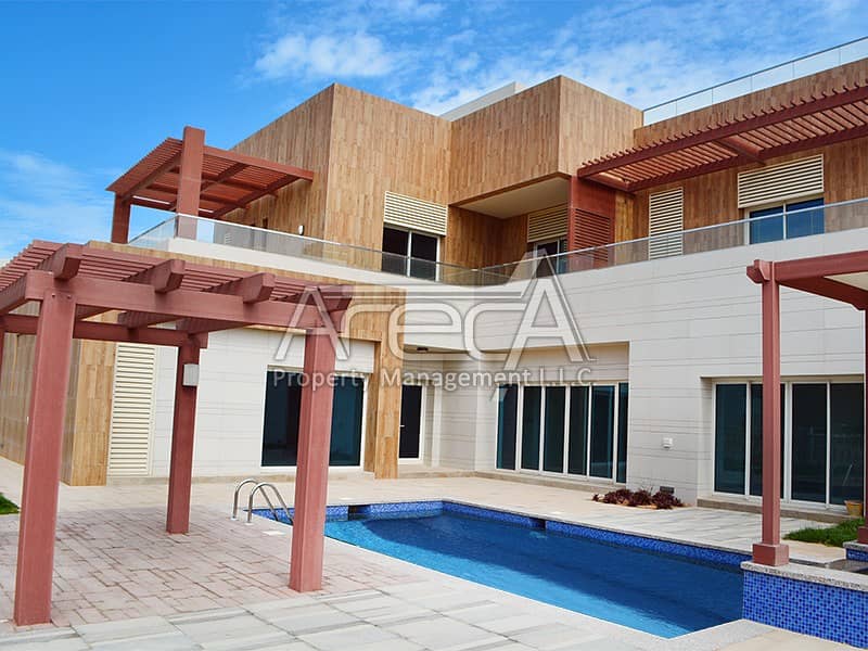 Luxury at Best! Brand New 6BR Family Villa with Pvt Garden and Pool!