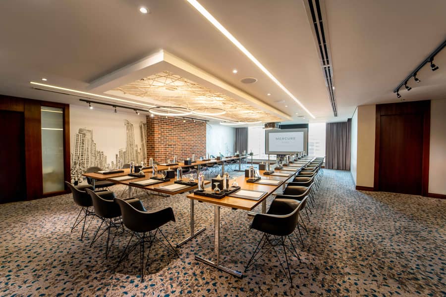10 Meeting Room (3). jpg