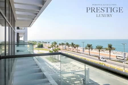 2 Bedroom Flat for Rent in Palm Jumeirah, Dubai - Sea View | Bright and Spacious Unit | Vacant