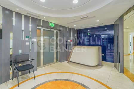 Office for Rent in Business Bay, Dubai - Largest Layout | Fully Furnished OFFICE | Vacant