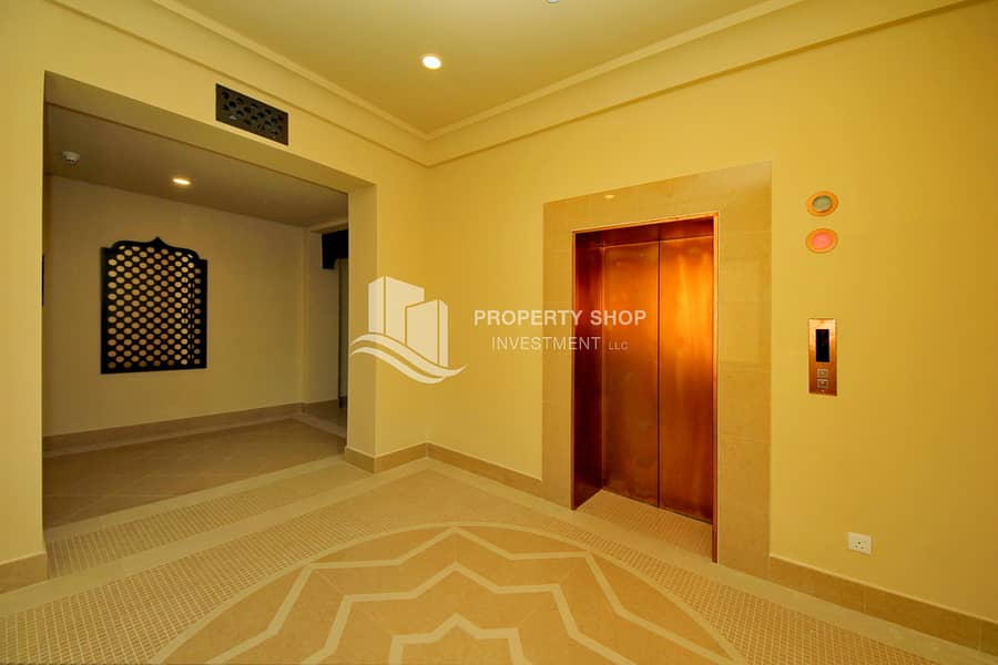 14 3-bedroom-apartment-abu-dhabi-saadiyat-beach-residences-elevator. JPG