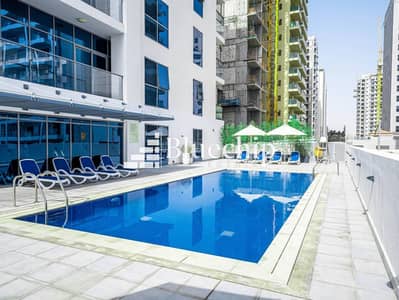 1 Bedroom Flat for Sale in Jumeirah Village Circle (JVC), Dubai - Large Layout I Pool View I Vacant on Transfer