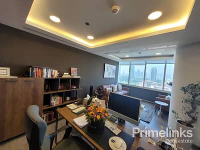 Office for Rent in Barsha Heights (Tecom), Dubai - Luxuriously Fitted | Vacant by July