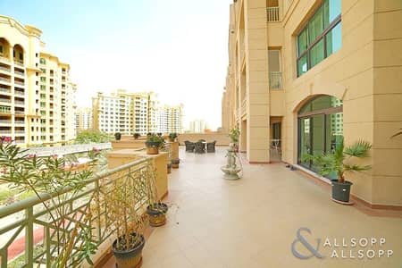 3 Bedroom Apartment for Sale in Palm Jumeirah, Dubai - New to Market | 3 Beds | Extended Balcony 3 Bedroom Apartment for Sale in Palm Jumeirah, Dubai - New to Market | 3 Beds | Extended Balcony