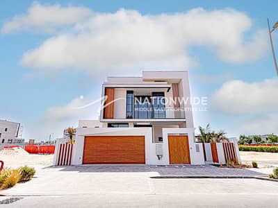 5 Bedroom Villa for Sale in Yas Island, Abu Dhabi - Fully Furnished 5BR | Maid's Room | Pool + Garden