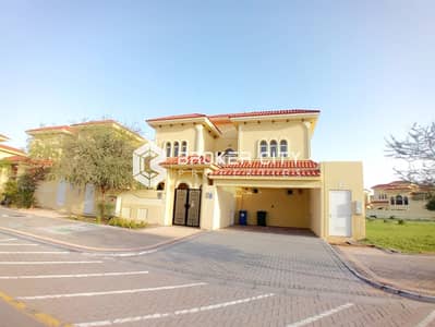 فیلا 4 غرف نوم للبيع في بني ياس، أبوظبي - IMG-20240516-WA0031. jpg