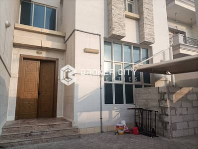 5 Bedroom Villa for Rent in Al Mushrif, Abu Dhabi - Great Modern Villa For Rent In Prime Location !