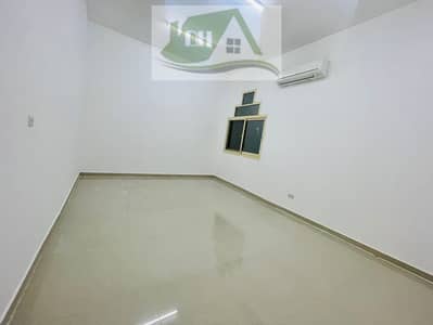 3 Cпальни Апартамент в аренду в Аль Шамха, Абу-Даби - Квартира в Аль Шамха, 3 cпальни, 58000 AED - 7902200