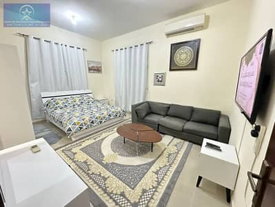 Luxury Big Studio With Fully Furnished Excellent Finishing Spacious Kitchen Wonderful Washroom On Prime Location In KCA
