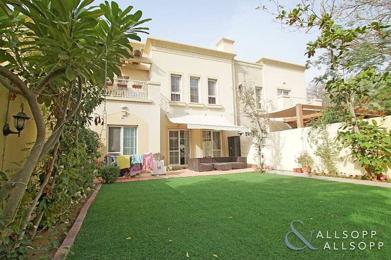 Exclusive | Park and Pool View | 3 Bedroom