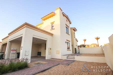Large Corner Plot | 3 BR Plus M and Study Large Corner Plot | 3 BR Plus M and Study