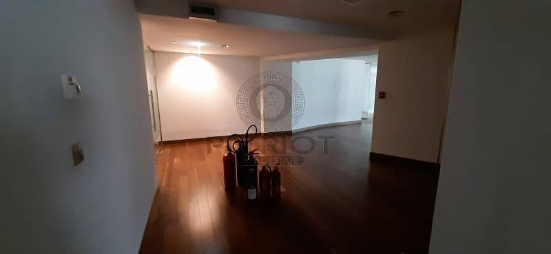 Full  Floor 4 rent | Huge Fitted Space | Ready to Move in|
