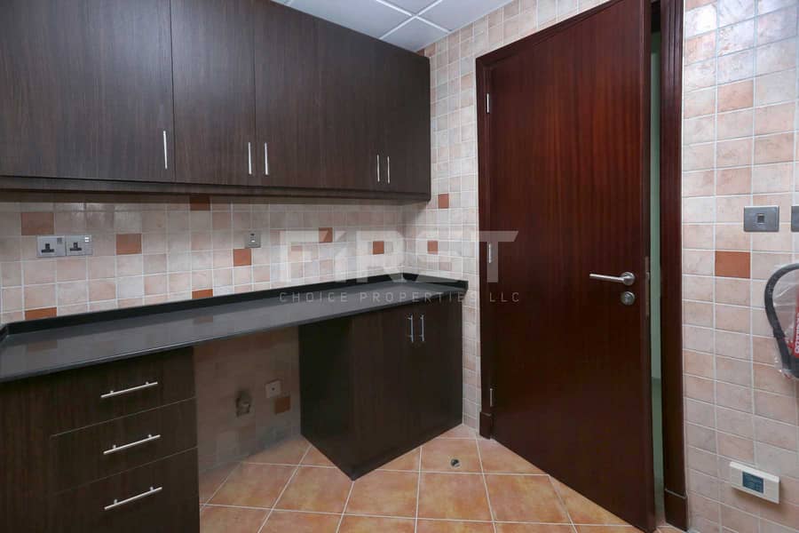 9 Internal Photo of 2 Bedroom Apartment in Hydra Avenue City of Lights Al Reem Island Abu Dhabi UAE (6). jpg