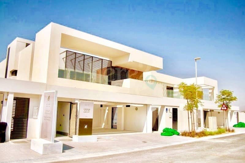 Panoramic and Charming!! 5 Bedroom Villa Double Row