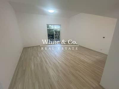 2 Bedroom Apartment for Rent in Motor City, Dubai - Upgraded 2Bed | Vacant Now | Ground Unit