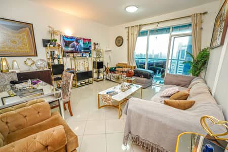 فلیٹ 1 غرفة نوم للبيع في مدينة دبي الرياضية، دبي - شقة في القناة 2،مدينة دبي الرياضية 1 غرفة 800000 درهم - 9034547