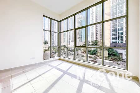 2 Bedroom Apartment for Sale in Downtown Dubai, Dubai - Spacious | Immaculate | Bright | High ROI