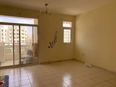 Studio for Rent in International City, Dubai - 28a89a70-ad26-405b-b13e-ab781b1df5de. jpg