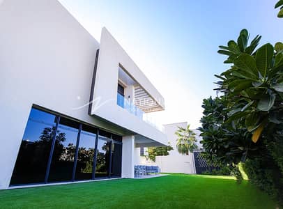 4 Bedroom Villa for Sale in Yas Island, Abu Dhabi - Fancy Villa | Corner Single Row | Rent Refund