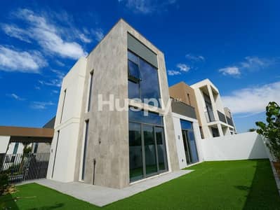 Corner Villa | Single Row | Rented