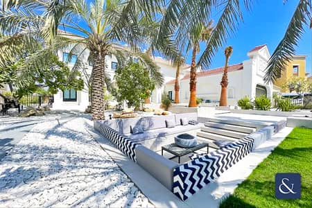 5 Bedroom Villa for Sale in Jumeirah Islands, Dubai - Fully Upgraded | Huge Plot | Masterview