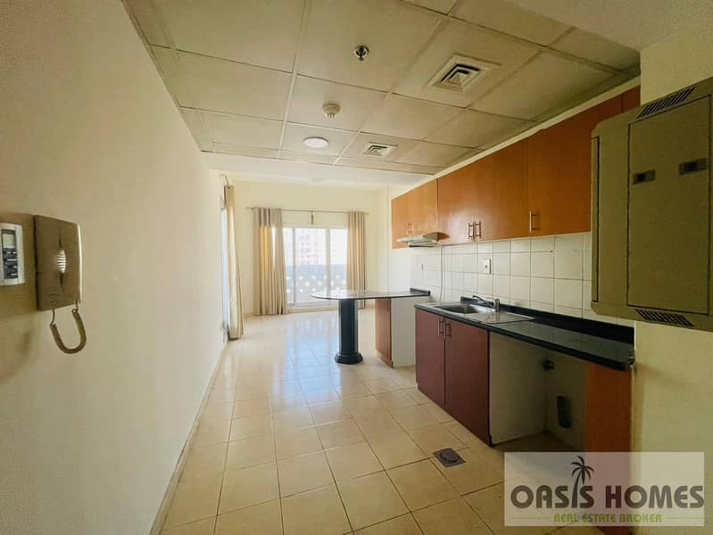 Duplex 1BHK Next to LULU Mall Large SIZE apartment for Rent in