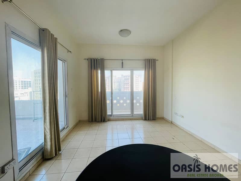 Duplex 1BHK Next to LULU Mall Large SIZE apartment for Rent in