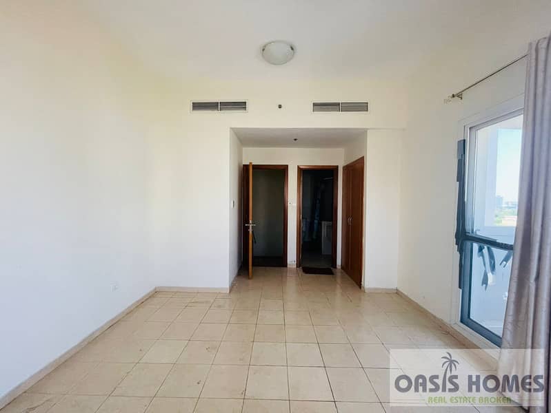 Duplex 1BHK Next to LULU Mall Large SIZE apartment for Rent in