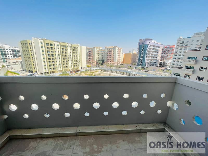 Duplex 1BHK Next to LULU Mall Large SIZE apartment for Rent in