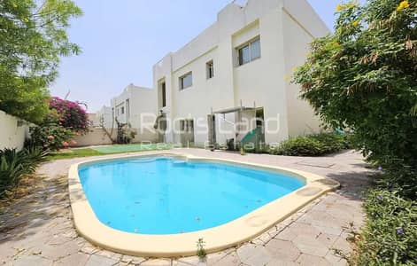 4 Bedroom Villa for Rent in Umm Suqeim, Dubai - Private Pool  | Spacious Layout| Perfect Location