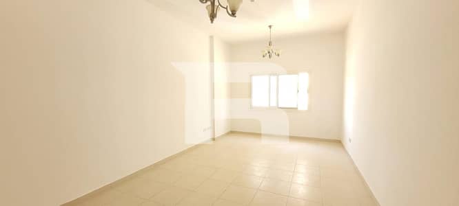 فلیٹ 1 غرفة نوم للايجار في واحة دبي للسيليكون (DSO)، دبي - شقة في بناية سن رايز،واحة دبي للسيليكون (DSO) 1 غرفة 53000 درهم - 8540331